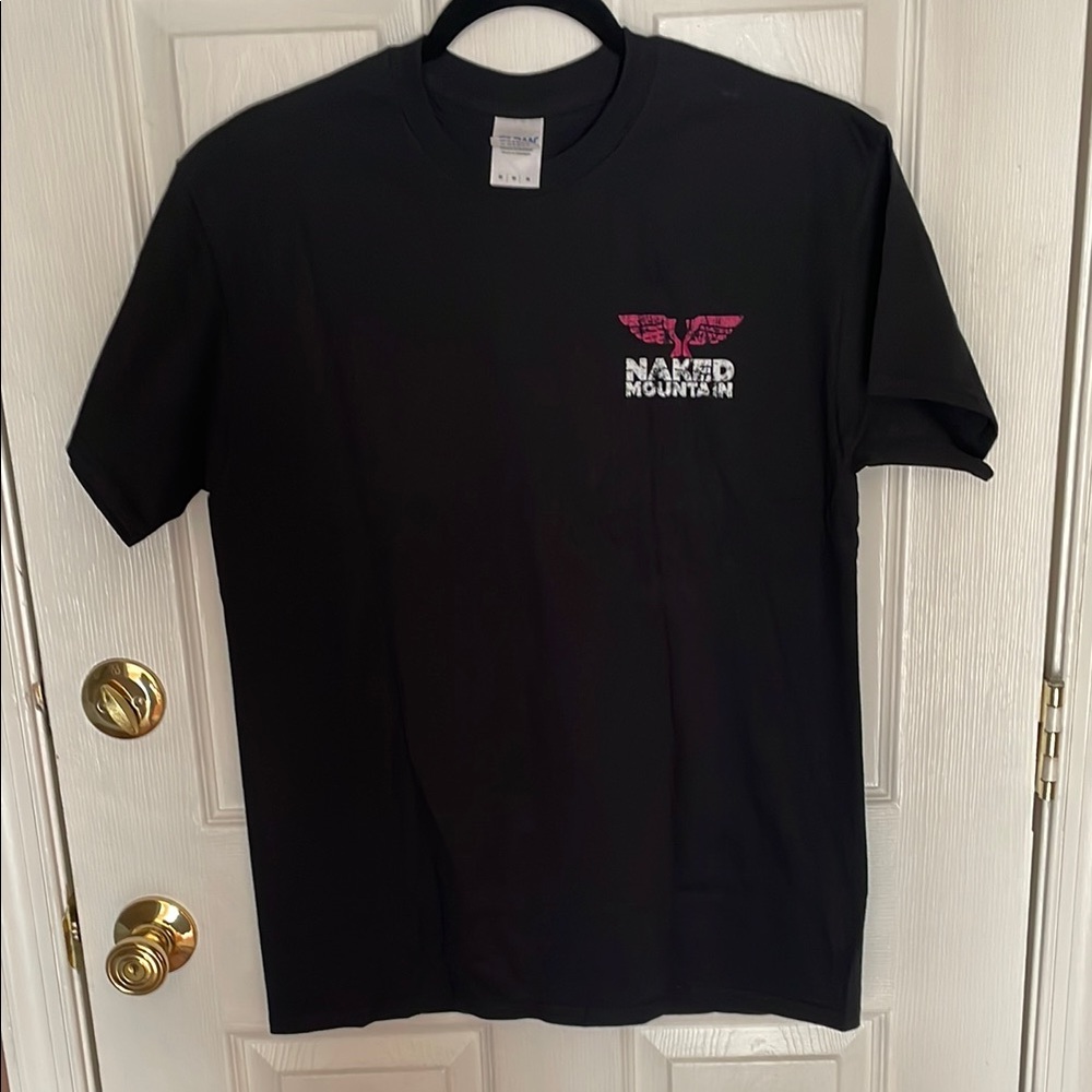 Men’s Medium Black T-Shirt-Naked Mountain Winery-NEW